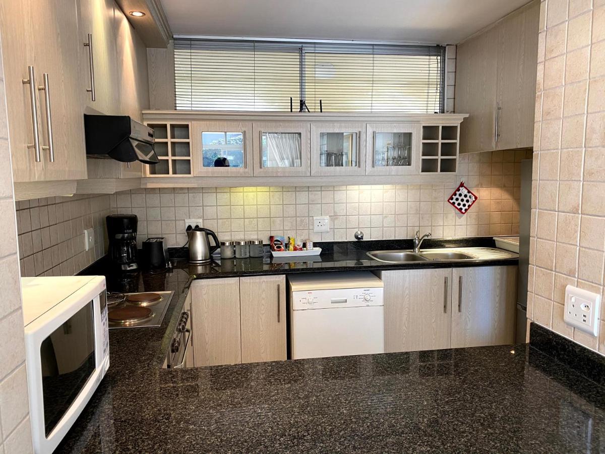 Kyalanga Beachfront Apartment Durban Exterior photo